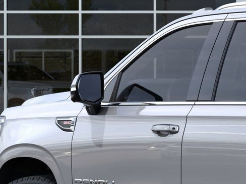 New 2026 GMC Yukon XL Denali image 12