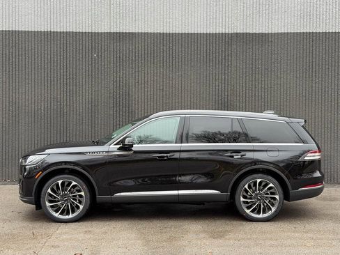 New 2026 Lincoln Aviator Reserve w/ Luxury Package image 3