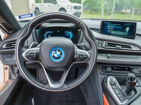 Used 2019 BMW i8 Coupe AWD/4WD image 36
