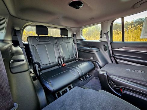 Certified 2022 Jeep Grand Cherokee L Limited image 46