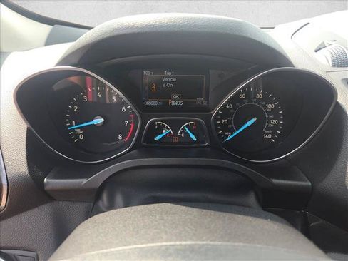 Used 2019 Ford Escape Titanium FWD image 11