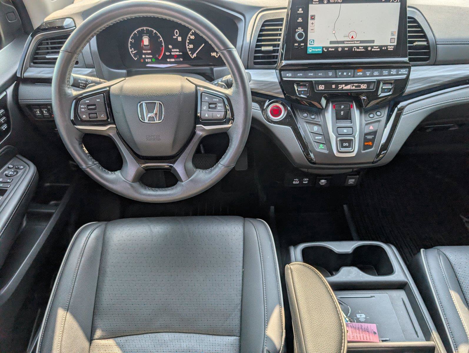 Used 2025 Honda Odyssey Elite image 32