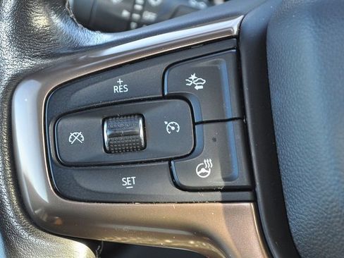 Used 2019 Chevrolet Silverado 1500 High Country w/ Technology Package image 32