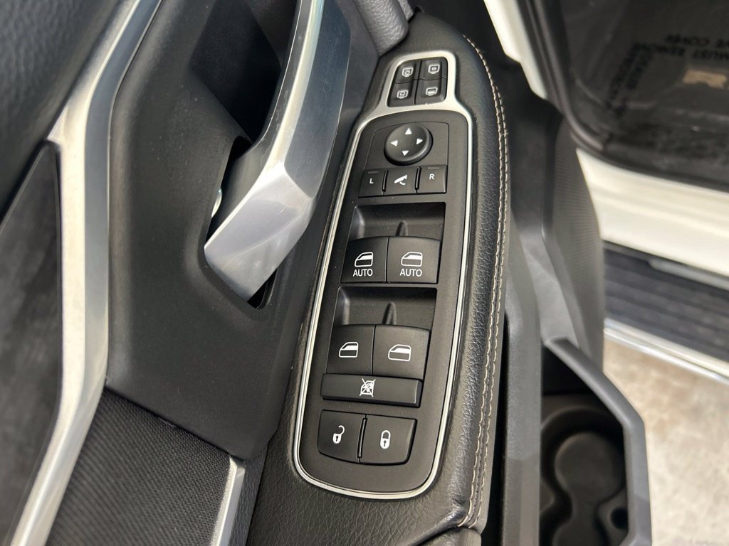 Used 2024 RAM 3500 Big Horn AWD/4WD image 41