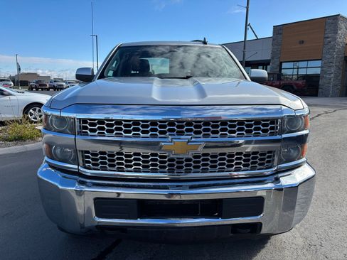 Used 2019 Chevrolet Silverado 2500 LT AWD/4WD image 2
