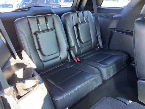 Used 2019 Ford Explorer XLT w/ Equipment Group 202A image 20