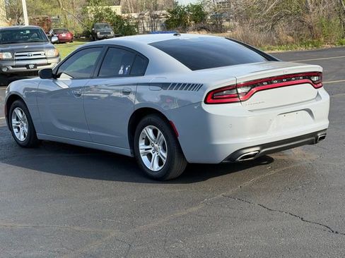 Used 2020 Dodge Charger SXT image 15