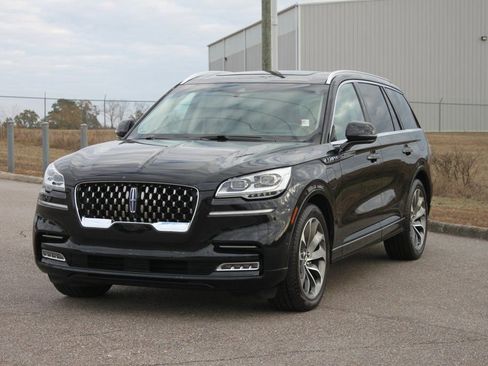 Used 2021 Lincoln Aviator Grand Touring w/ Equipment Group 302A image 2