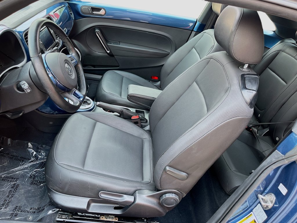 Used 2019 Volkswagen Beetle 2.0T SE FWD image 19