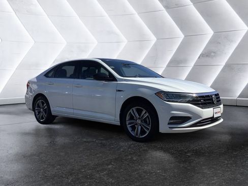 Used 2019 Volkswagen Jetta R-Line image 1