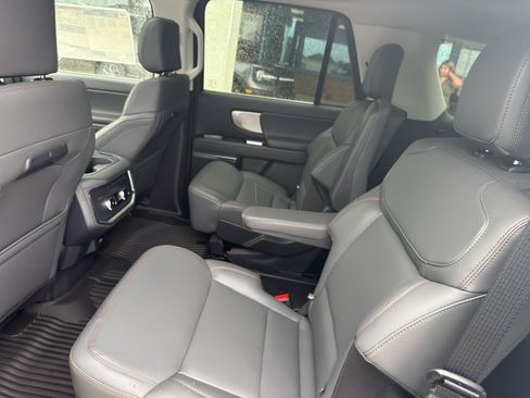 New 2025 Ford Expedition Active AWD/4WD image 11