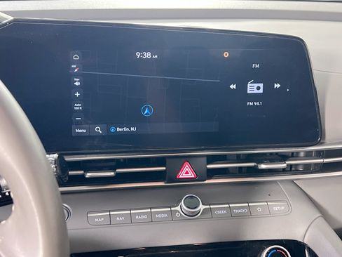 Used 2023 Hyundai Elantra SEL w/ Convenience Package FWD image 13