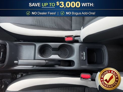 Used 2021 Nissan Versa SV FWD image 27