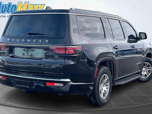 Used 2023 Jeep Wagoneer 4WD image 11