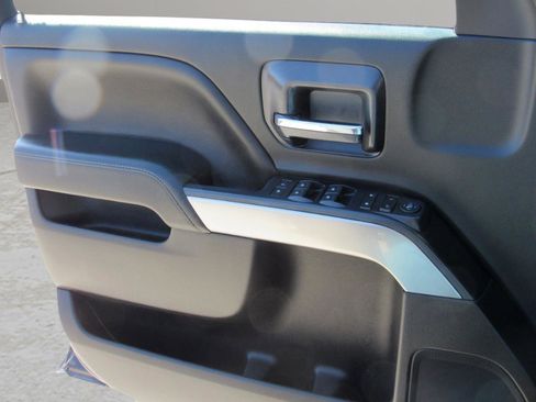 Used 2018 Chevrolet Silverado 1500 LT w/ All Star Edition image 19