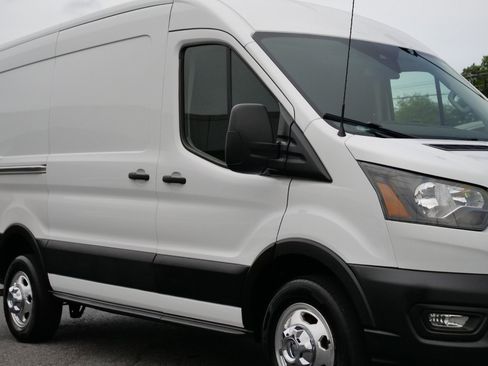 Used 2020 Ford Transit 250 Medium Roof AWD w/ Load Area Protection Package image 16