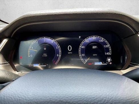 Used 2025 Jeep Grand Cherokee L Altitude RWD image 21