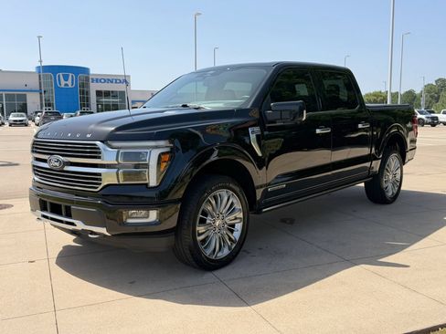 Used 2024 Ford F150 Platinum w/ Equipment Group 703A Plus AWD/4WD image 3