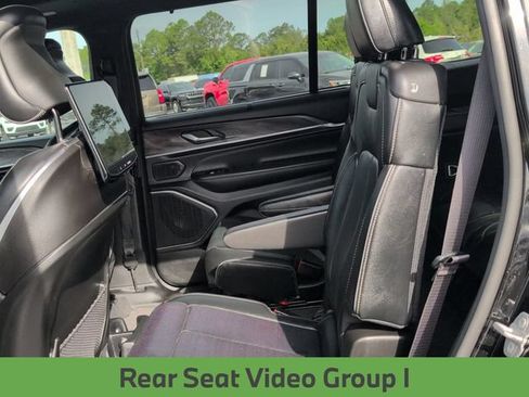 Used 2025 Jeep Grand Cherokee L Overland w/ Luxury Tech Group IV AWD/4WD image 27