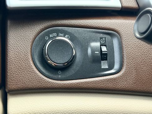 Used 2016 Cadillac SRX Luxury w/ Driver Awareness Package FWD image 31