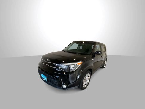 Used 2016 Kia Soul + image 4