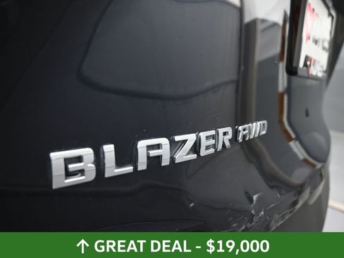 Used 2020 Chevrolet Blazer LT image 17