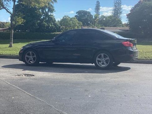 Used 2015 BMW 320i Sedan image 6