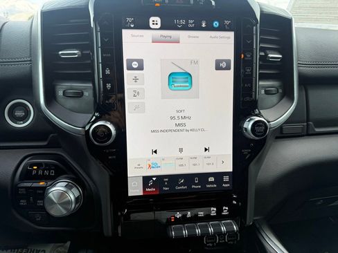 Used 2023 RAM 1500 Laramie image 9