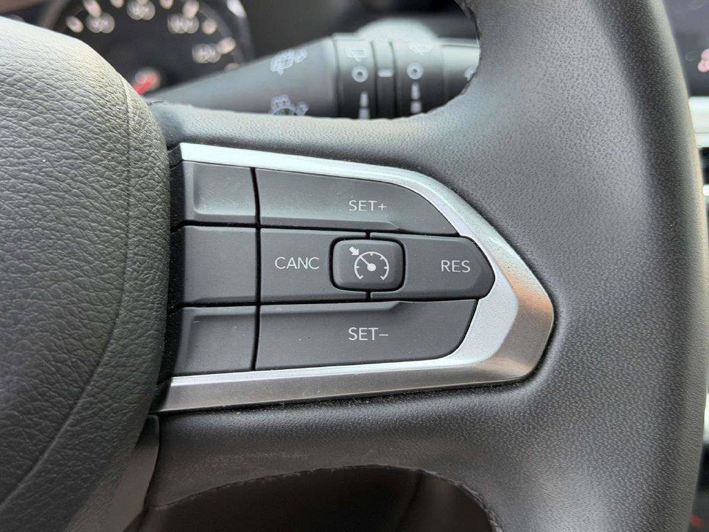 Certified 2024 Jeep Compass Latitude AWD/4WD image 27