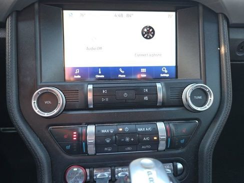 Used 2019 Ford Mustang Premium image 10