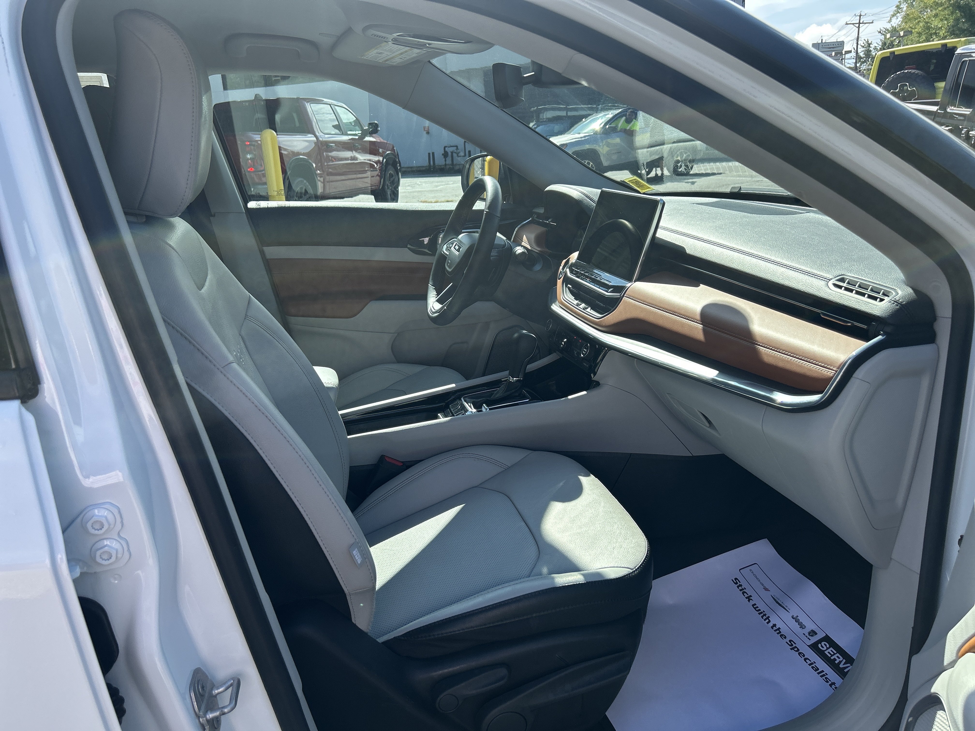 Certified 2022 Jeep Compass Limited AWD/4WD image 19