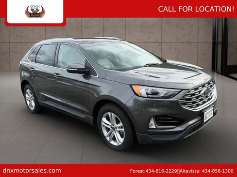Used 2018 Ford Edge SE image 1