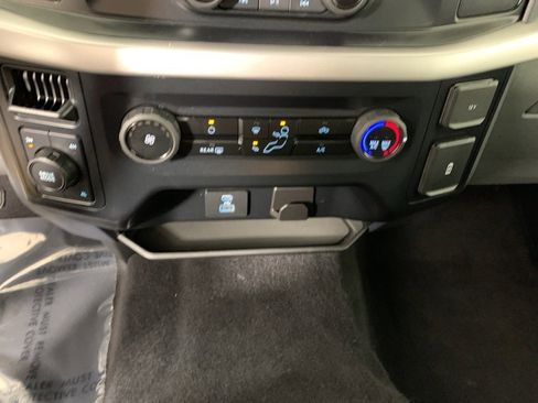 Used 2023 Ford F150 XLT w/ XTR Package image 24
