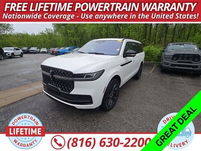 Used 2025 Lincoln Navigator Reserve w/ Jet Appearance Package