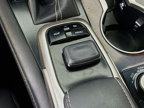 Used 2017 Lexus RX 450h AWD w/ Cold Weather Package image 26