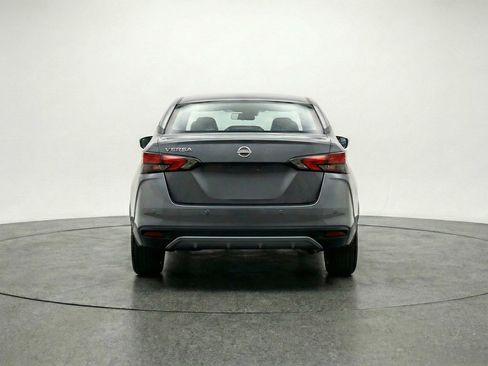 Used 2025 Nissan Versa SV image 7