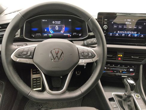 Used 2025 Volkswagen Jetta Sport FWD image 22