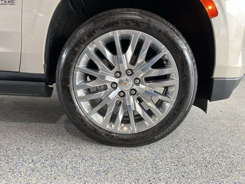 Used 2024 Chevrolet Tahoe High Country image 38