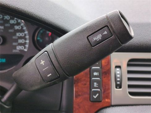 Used 2009 Chevrolet Tahoe LT w/ Convenience Package image 16