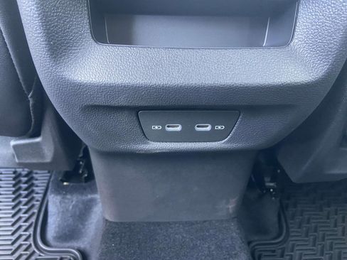 New 2026 Volkswagen Tiguan SE image 15