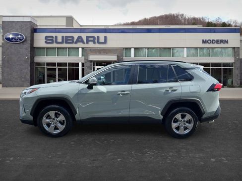 Used 2023 Toyota RAV4 XLE AWD/4WD image 7
