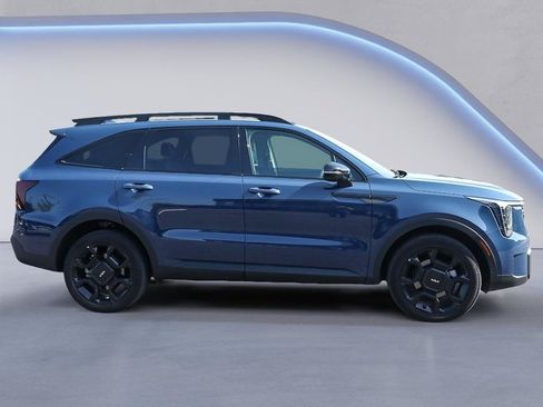 Certified 2024 Kia Sorento X-Line EX AWD/4WD image 9