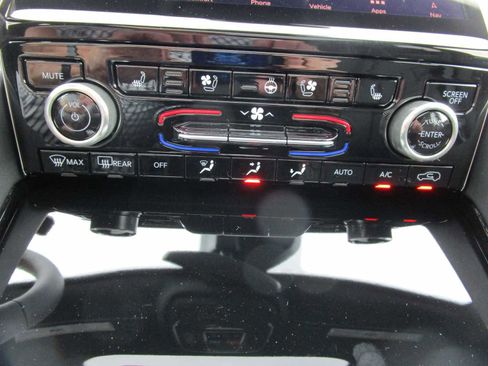 New 2025 Jeep Grand Cherokee Summit image 35