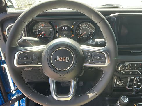 New 2025 Jeep Wrangler Sahara image 22