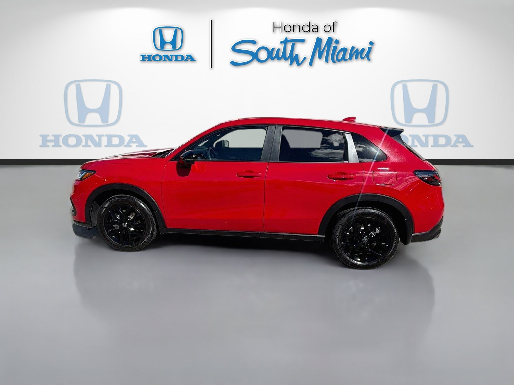 Certified 2025 Honda HR-V Sport image 4
