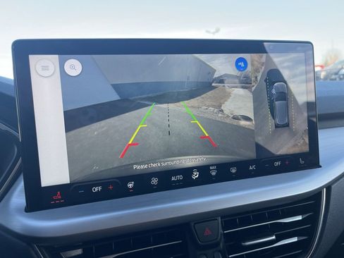 Used 2024 Ford Escape Platinum image 18