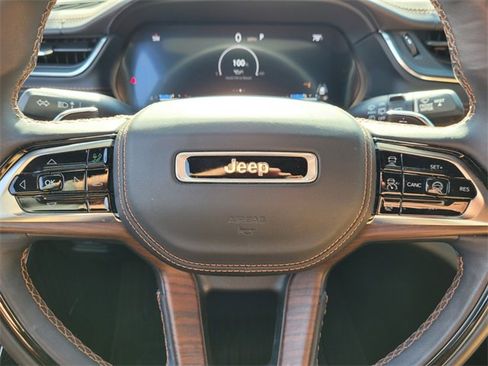 Certified 2022 Jeep Grand Cherokee Summit w/ Adv Protech Group IV image 36