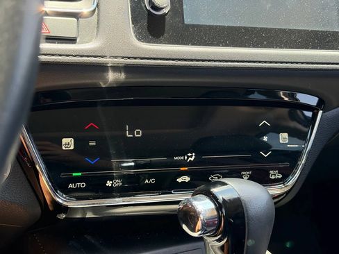 Used 2019 Honda HR-V EX-L image 9