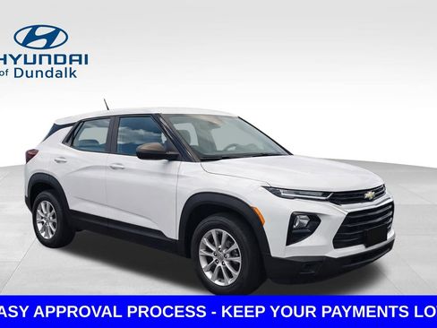 Used 2024 Chevrolet TrailBlazer LS FWD image 3