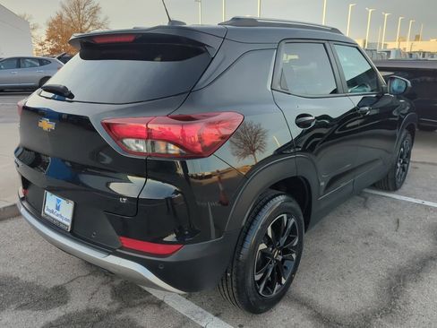 Used 2023 Chevrolet TrailBlazer LT w/ Convenience Package image 6